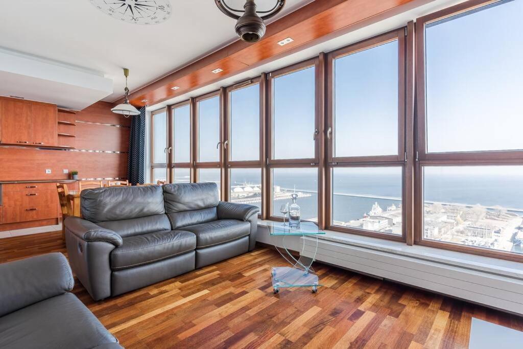 غدينيا Golden Apartments An Hryniewickiego 6A المظهر الخارجي الصورة