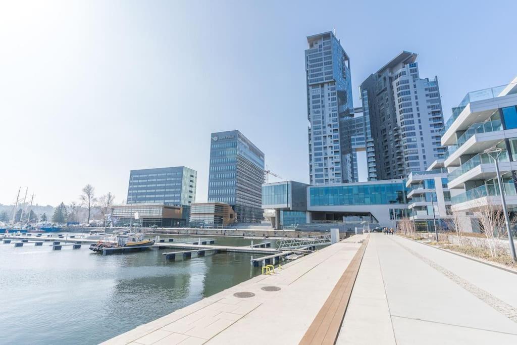 غدينيا Golden Apartments An Hryniewickiego 6A المظهر الخارجي الصورة