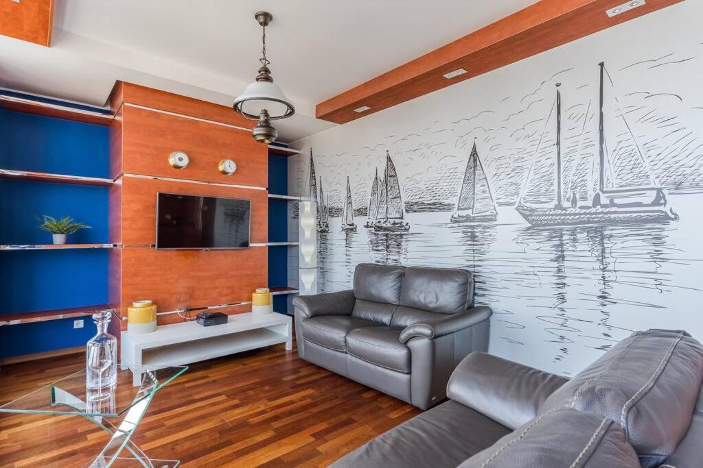 غدينيا Golden Apartments An Hryniewickiego 6A المظهر الخارجي الصورة