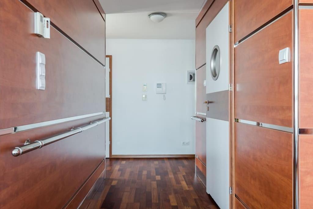 غدينيا Golden Apartments An Hryniewickiego 6A المظهر الخارجي الصورة