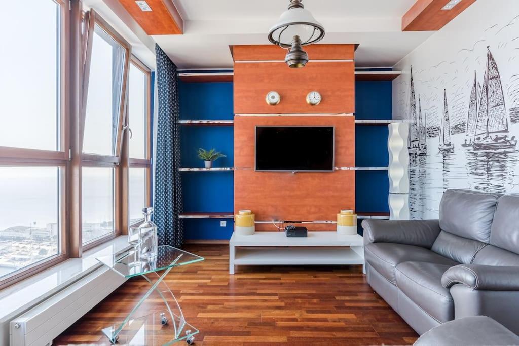 غدينيا Golden Apartments An Hryniewickiego 6A المظهر الخارجي الصورة